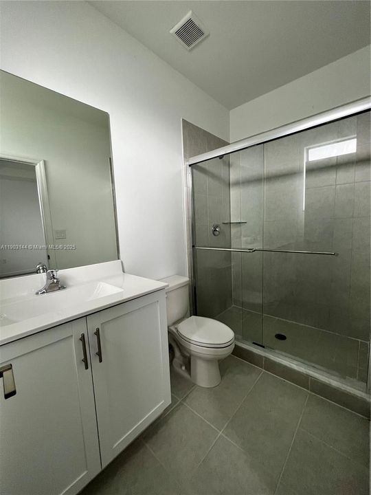 出租: $2,800 (3 贝兹, 2 浴室, 1335 平方英尺)