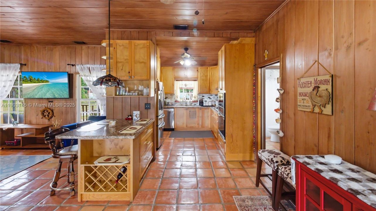 На продажу: $1,700,000 (5 спален, 4 ванн, 3224 Квадратных фут)