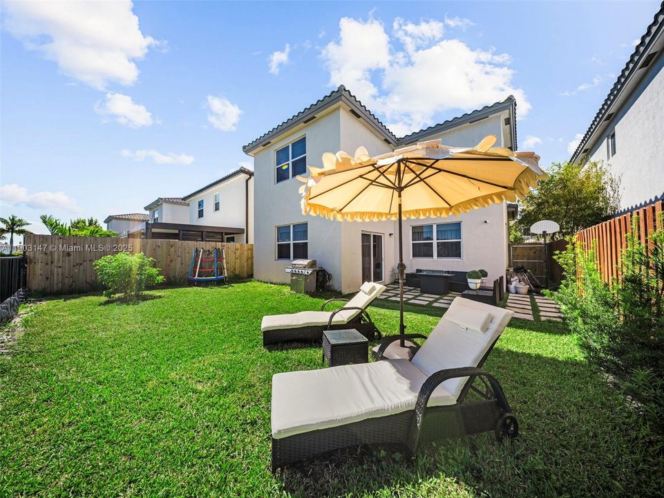 For Rent: $4,200 (3 beds, 2 baths, 2024 Square Feet)