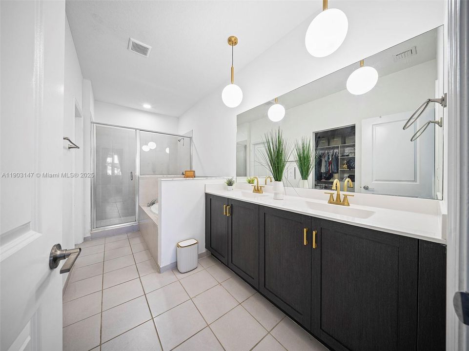 For Rent: $4,200 (3 beds, 2 baths, 2024 Square Feet)