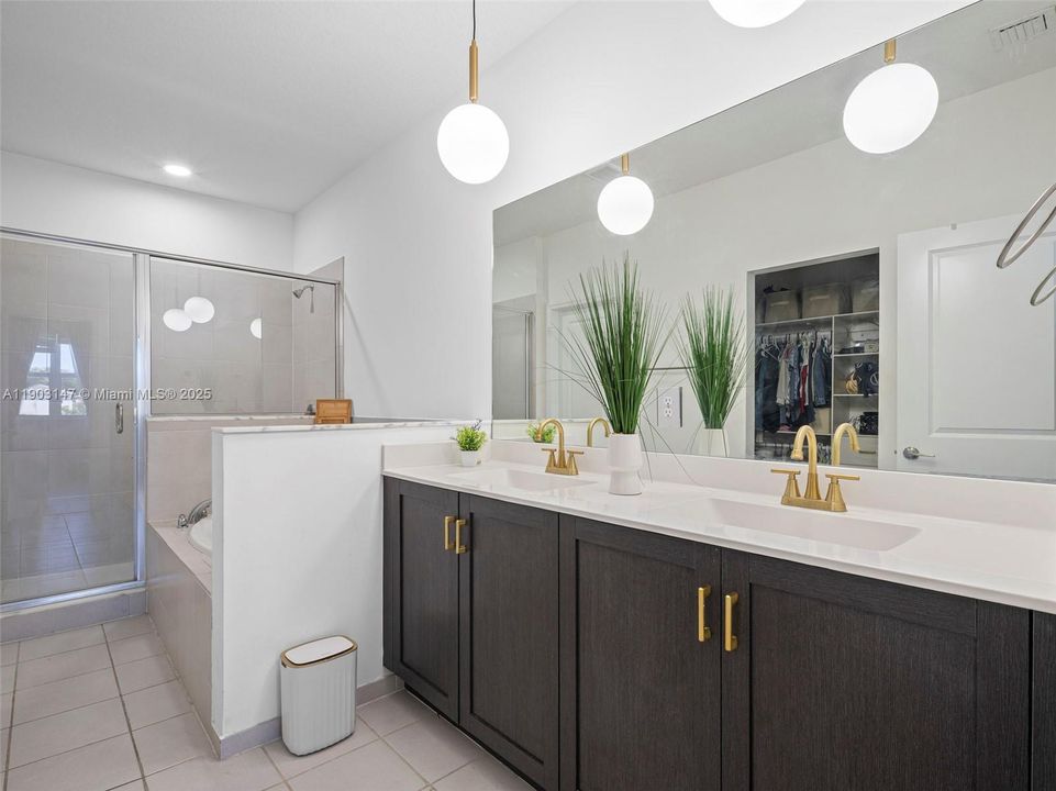 For Rent: $4,200 (3 beds, 2 baths, 2024 Square Feet)