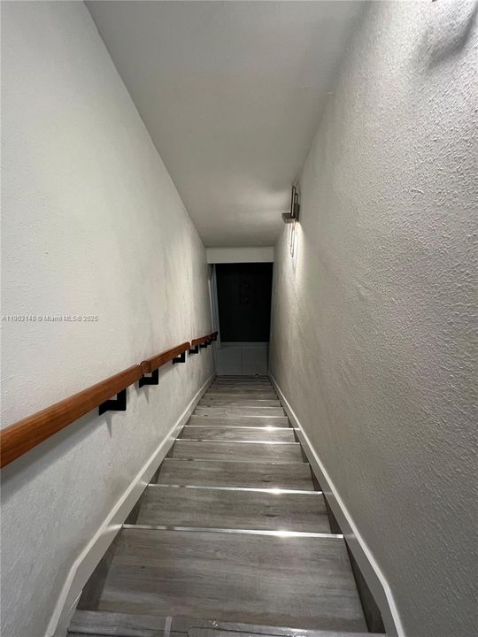 For Sale: $400,000 (4 beds, 3 baths, 1434 Square Feet)