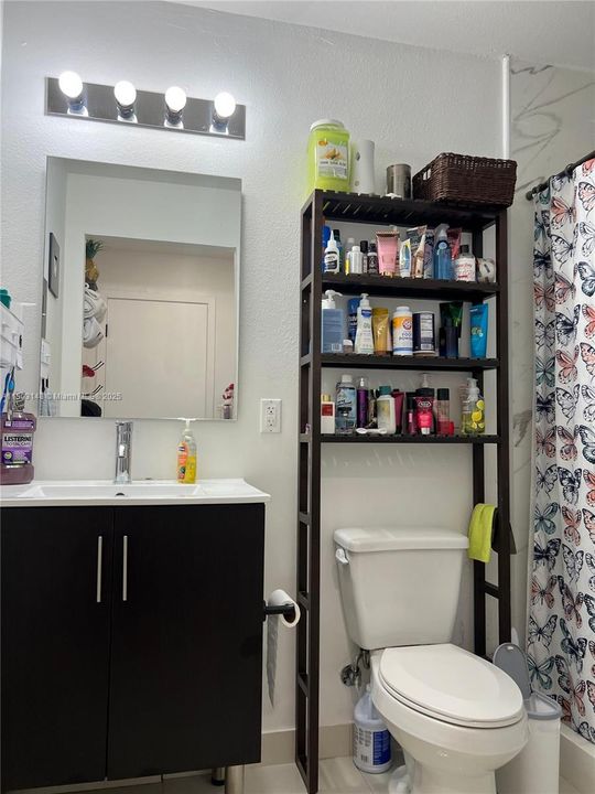 For Sale: $400,000 (4 beds, 3 baths, 1434 Square Feet)