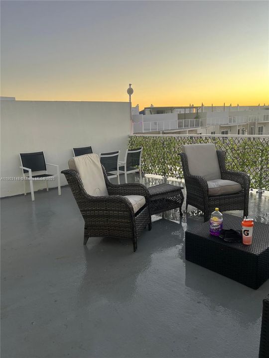 For Sale: $400,000 (4 beds, 3 baths, 1434 Square Feet)