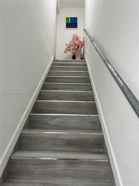 For Sale: $400,000 (4 beds, 3 baths, 1434 Square Feet)