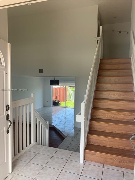 For Rent: $3,600 (3 beds, 2 baths, 2251 Square Feet)