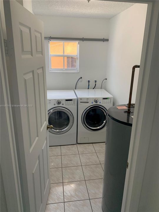 For Rent: $3,600 (3 beds, 2 baths, 2251 Square Feet)