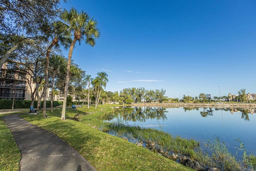 For Sale: $170,000 (1 beds, 1 baths, 850 Square Feet)