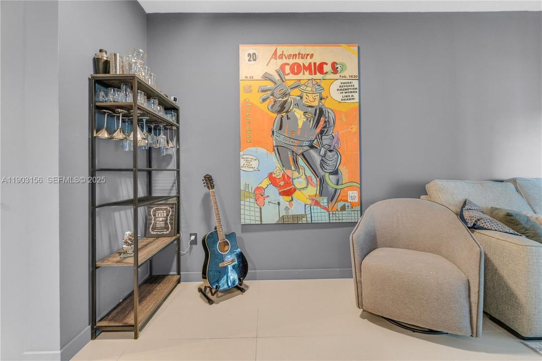 For Rent: $3,850 (1 beds, 1 baths, 758 Square Feet)