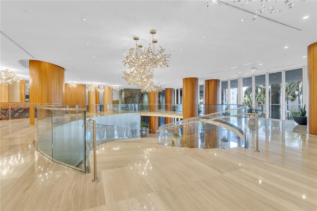 For Rent: $3,850 (1 beds, 1 baths, 758 Square Feet)