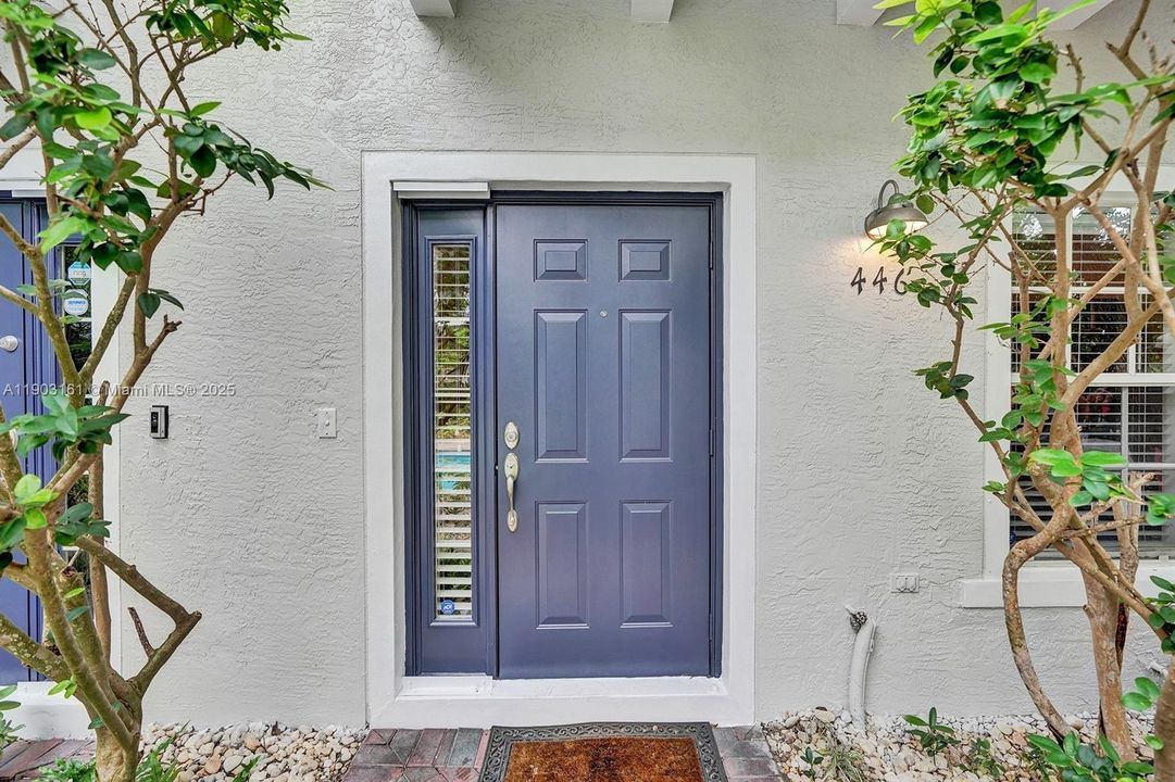 For Rent: $3,300 (2 beds, 2 baths, 1692 Square Feet)