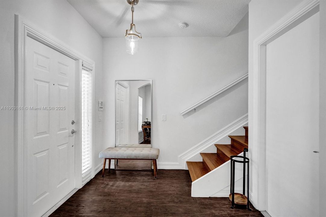 For Rent: $3,300 (2 beds, 2 baths, 1692 Square Feet)