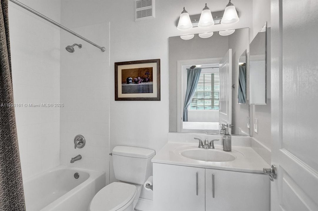 For Rent: $3,300 (2 beds, 2 baths, 1692 Square Feet)