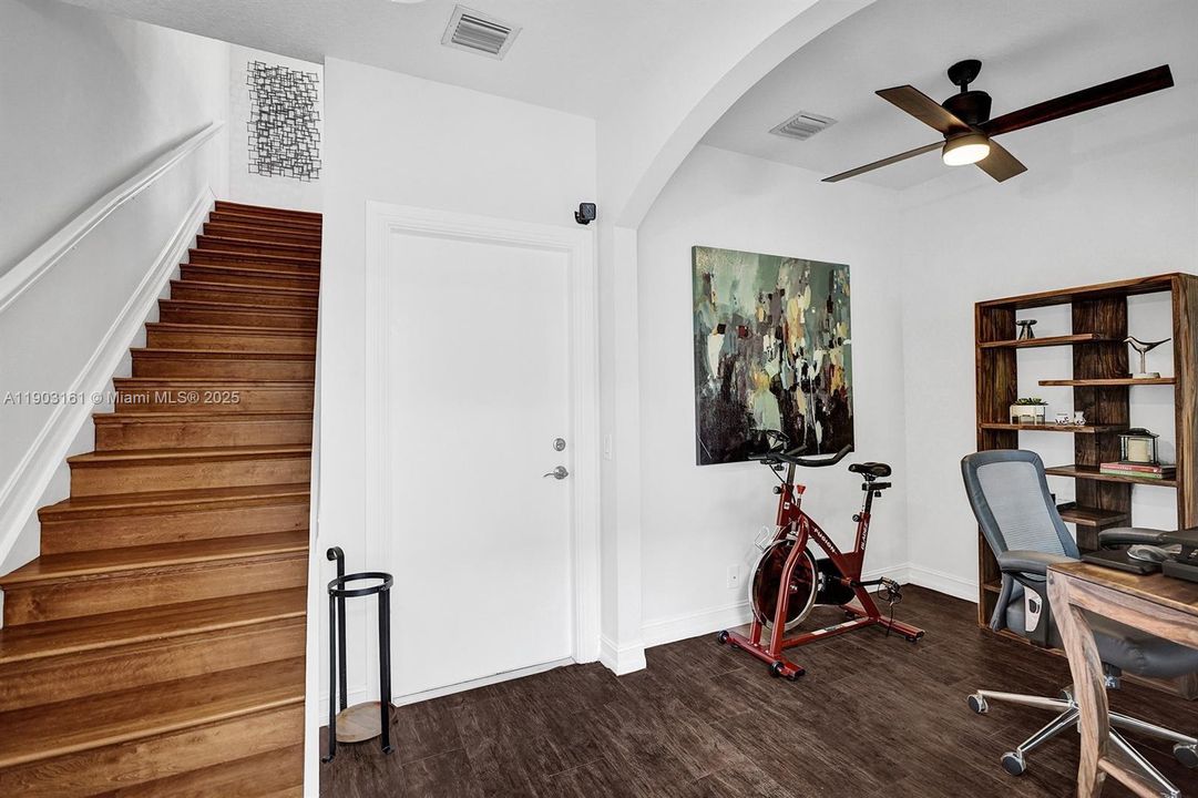 For Rent: $3,300 (2 beds, 2 baths, 1692 Square Feet)