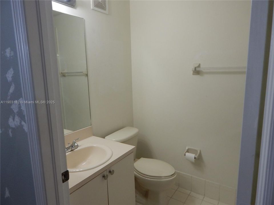 最近租的: $3,000 (3 贝兹, 2 浴室, 1566 平方英尺)