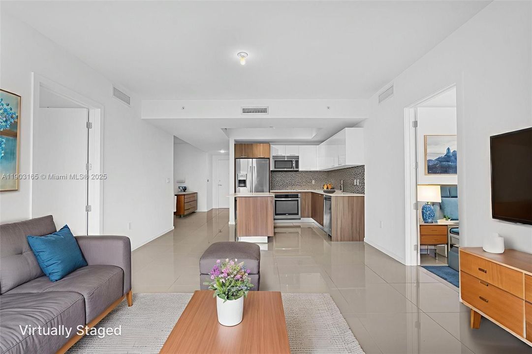 Activo con contrato: $529,999 (2 camas, 2 baños, 1063 Pies cuadrados)