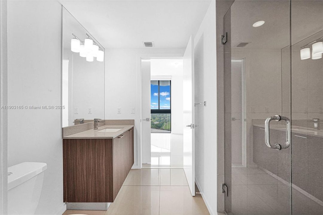 Activo con contrato: $529,999 (2 camas, 2 baños, 1063 Pies cuadrados)