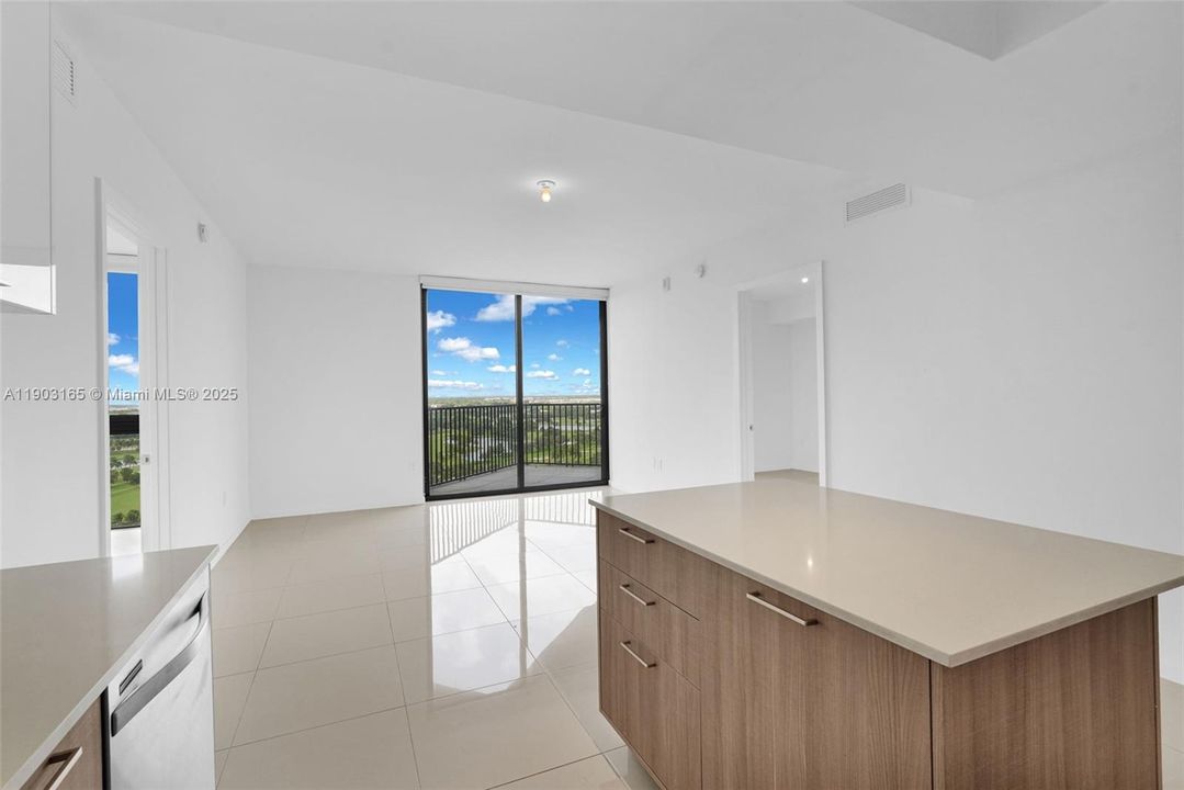 Activo con contrato: $529,999 (2 camas, 2 baños, 1063 Pies cuadrados)