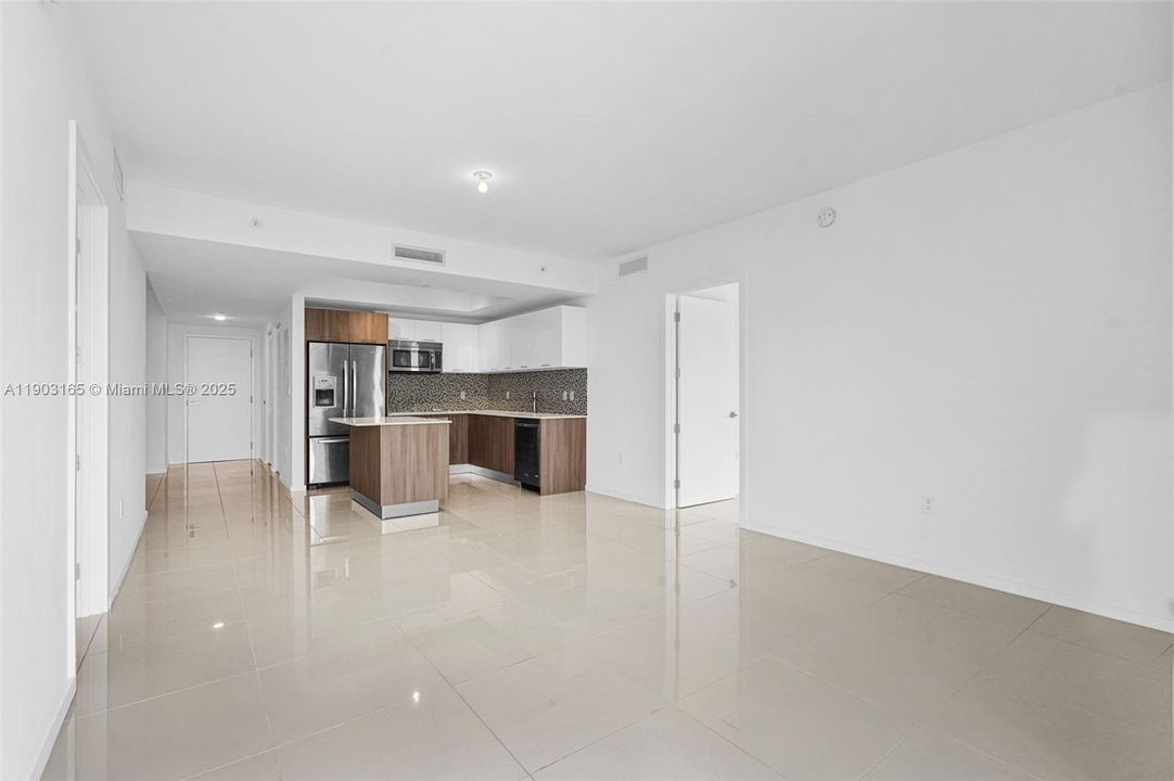 Activo con contrato: $529,999 (2 camas, 2 baños, 1063 Pies cuadrados)