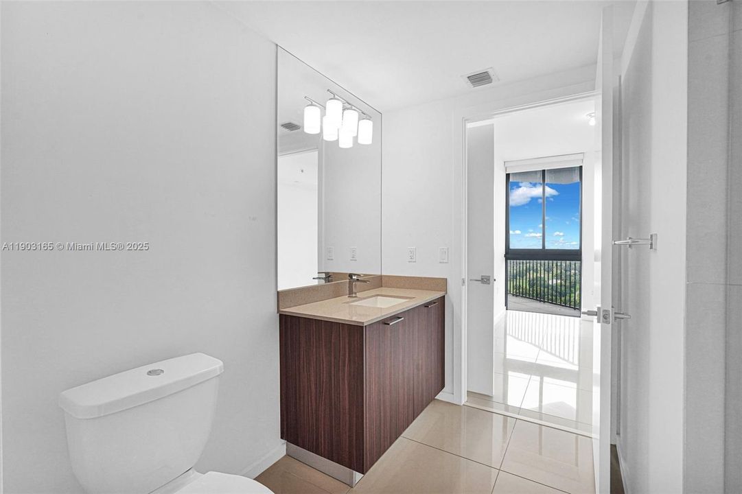 Activo con contrato: $529,999 (2 camas, 2 baños, 1063 Pies cuadrados)