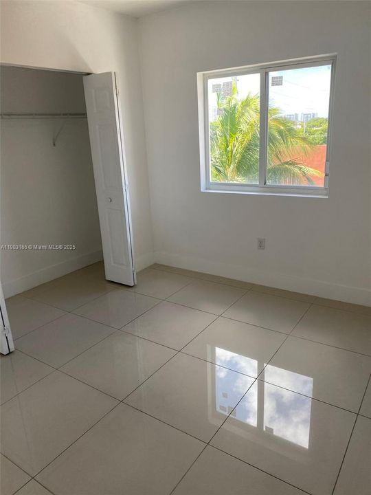 Recently Rented: $2,200 (2 beds, 1 baths, 802 Square Feet)