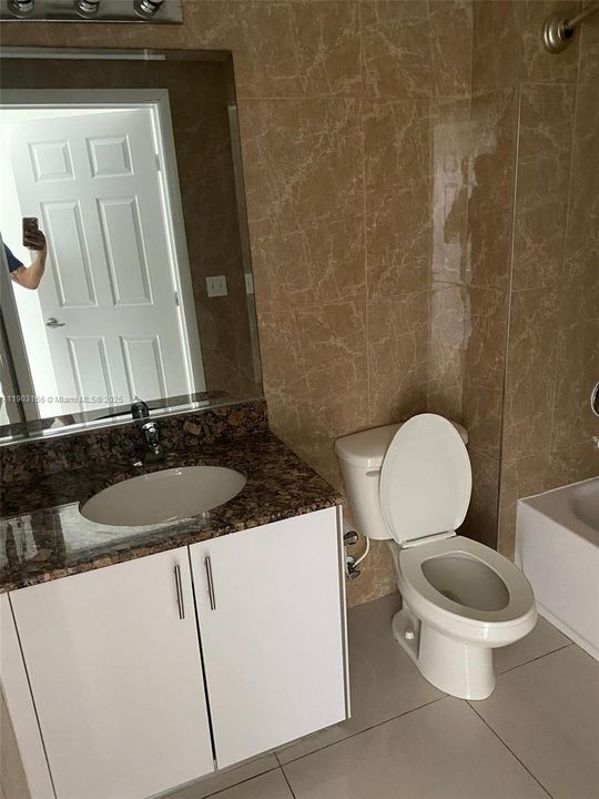 Recently Rented: $2,200 (2 beds, 1 baths, 802 Square Feet)