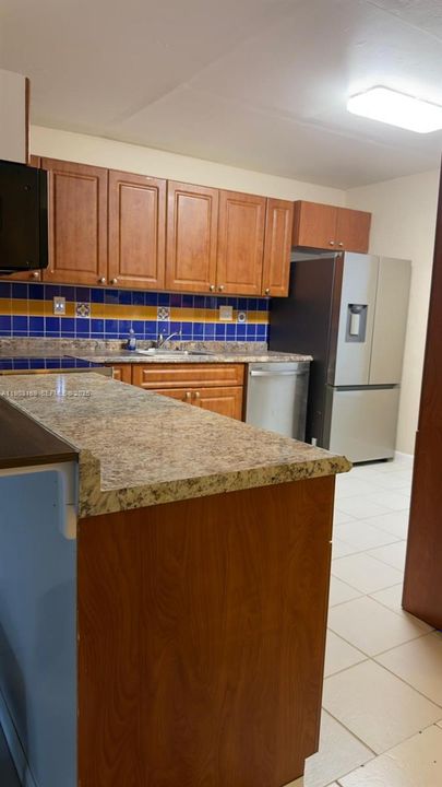 For Rent: $2,900 (3 beds, 2 baths, 1440 Square Feet)