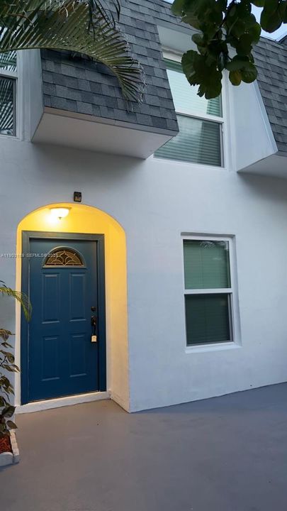 For Rent: $2,900 (3 beds, 2 baths, 1440 Square Feet)