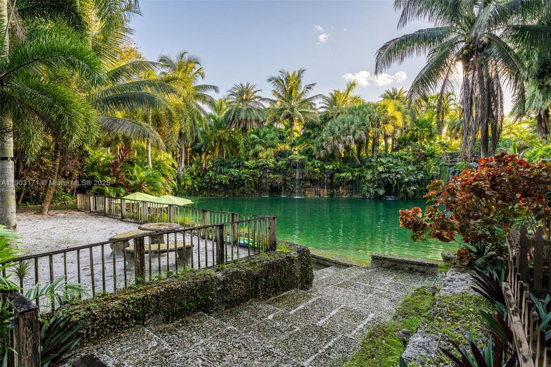 待售: $17,499,999 (3 贝兹, 3 浴室, 2564 平方英尺)