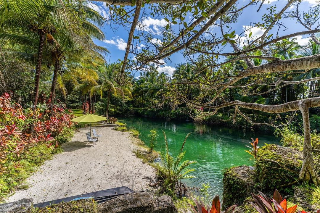 待售: $17,499,999 (3 贝兹, 3 浴室, 2564 平方英尺)