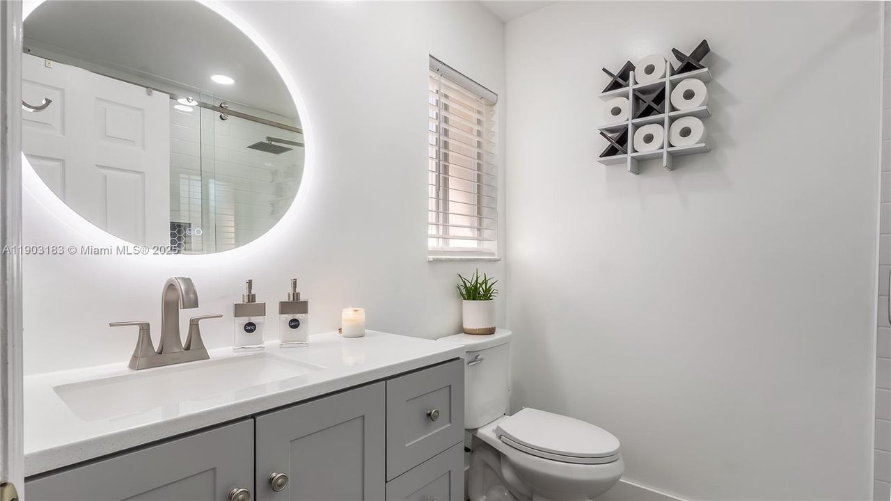 На продажу: $415,000 (3 спален, 2 ванн, 1270 Квадратных фут)