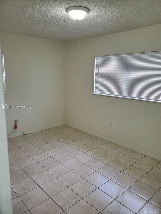 最近租的: $4,000 (4 贝兹, 2 浴室, 1118 平方英尺)