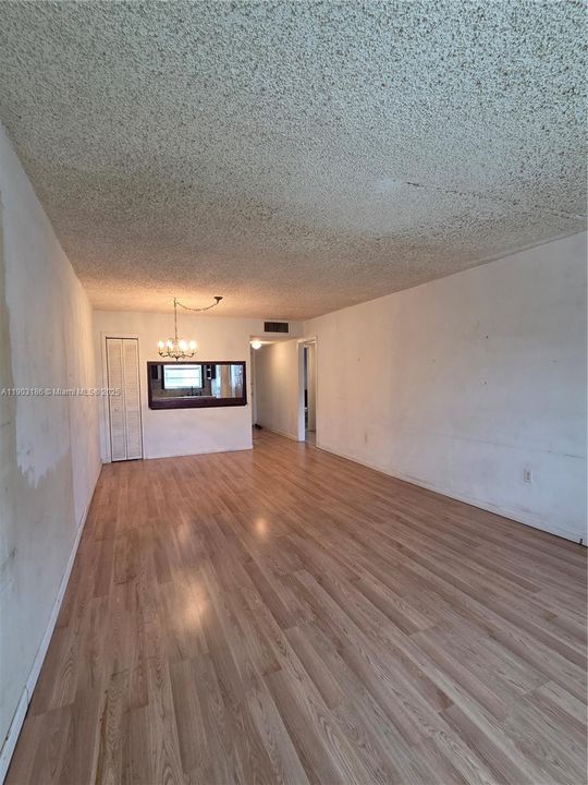 Vendido Recientemente: $115,000 (1 camas, 1 baños, 800 Pies cuadrados)