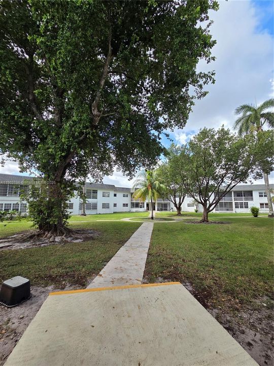 Vendido Recientemente: $115,000 (1 camas, 1 baños, 800 Pies cuadrados)