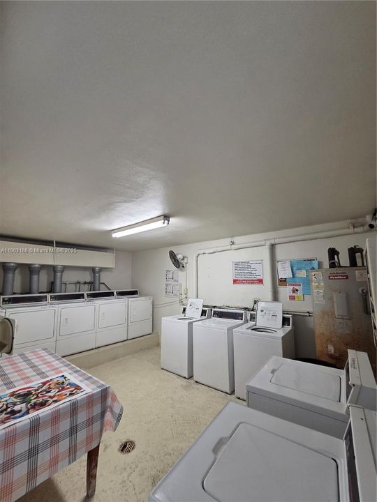 Vendido Recientemente: $115,000 (1 camas, 1 baños, 800 Pies cuadrados)