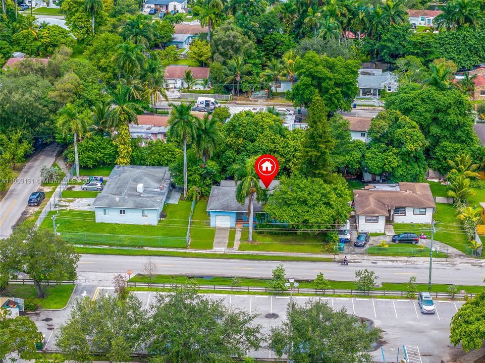 Active With Contract: $325,000 (3 beds, 2 baths, 1354 Square Feet)
