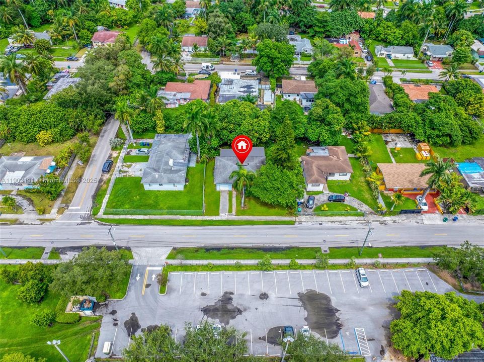 Active With Contract: $325,000 (3 beds, 2 baths, 1354 Square Feet)