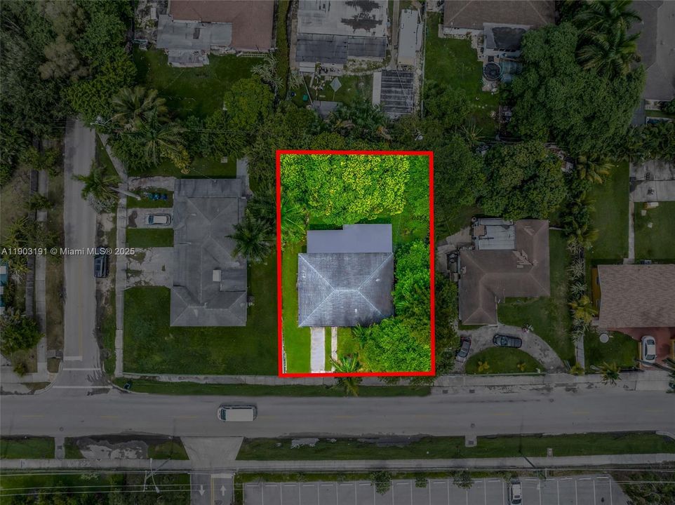 Active With Contract: $325,000 (3 beds, 2 baths, 1354 Square Feet)