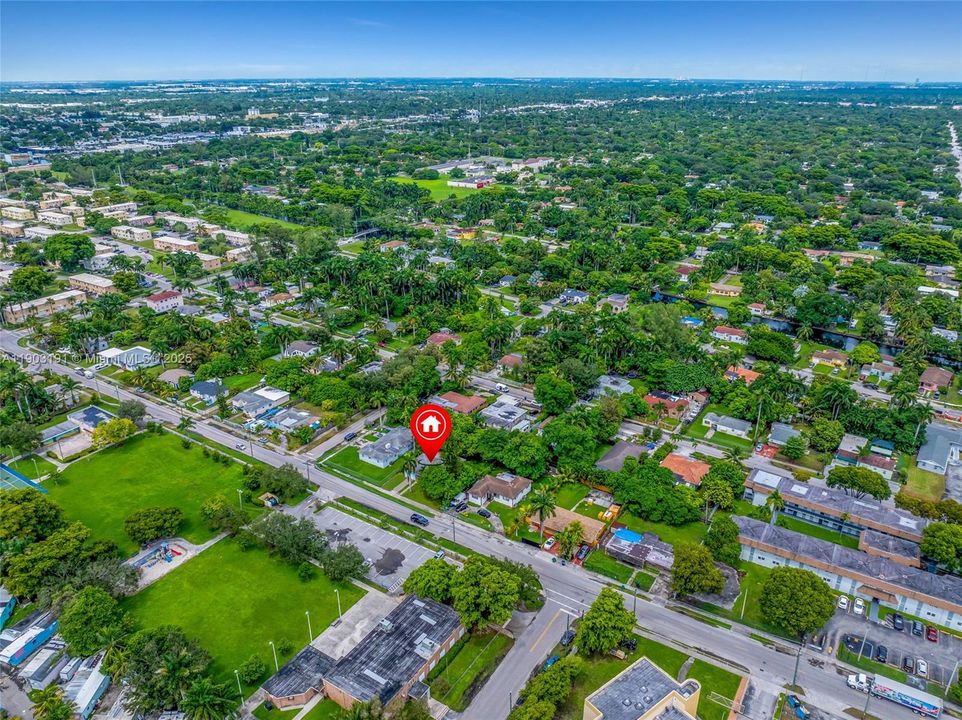 Active With Contract: $325,000 (3 beds, 2 baths, 1354 Square Feet)