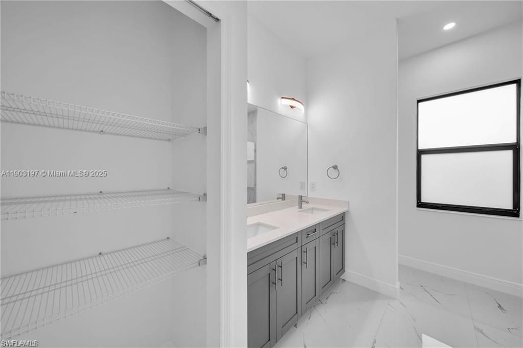 В аренду: $2,300 (3 спален, 2 ванн, 1491 Квадратных фут)