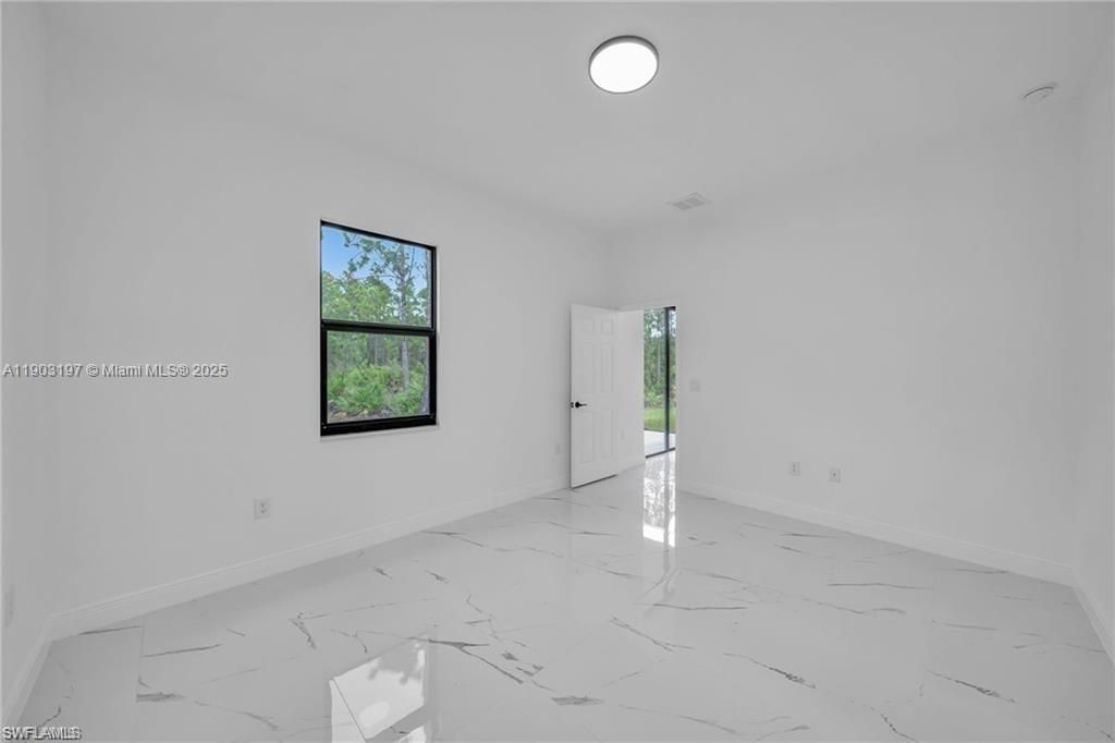 В аренду: $2,300 (3 спален, 2 ванн, 1491 Квадратных фут)