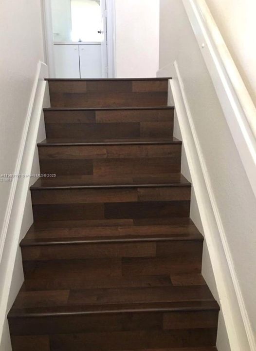 For Rent: $3,400 (3 beds, 2 baths, 1511 Square Feet)