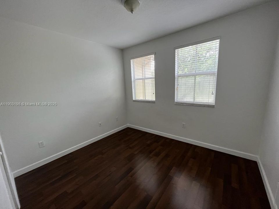 For Rent: $3,400 (3 beds, 2 baths, 1511 Square Feet)