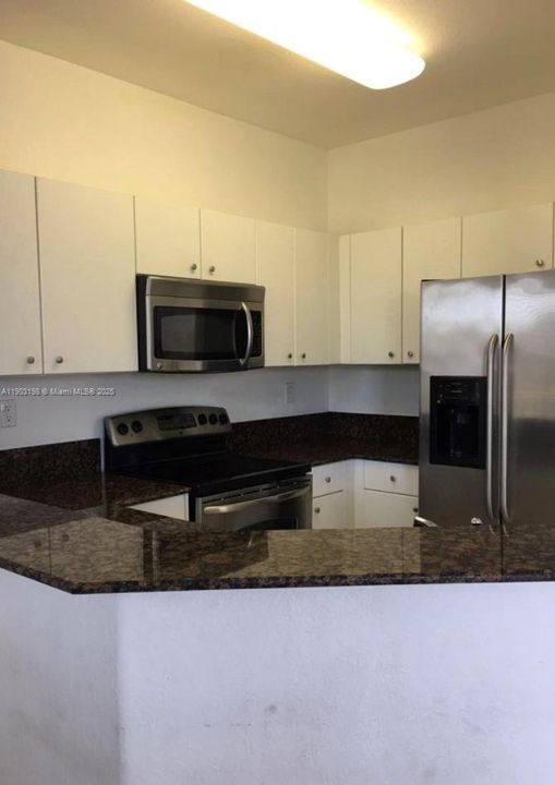 For Rent: $3,400 (3 beds, 2 baths, 1511 Square Feet)