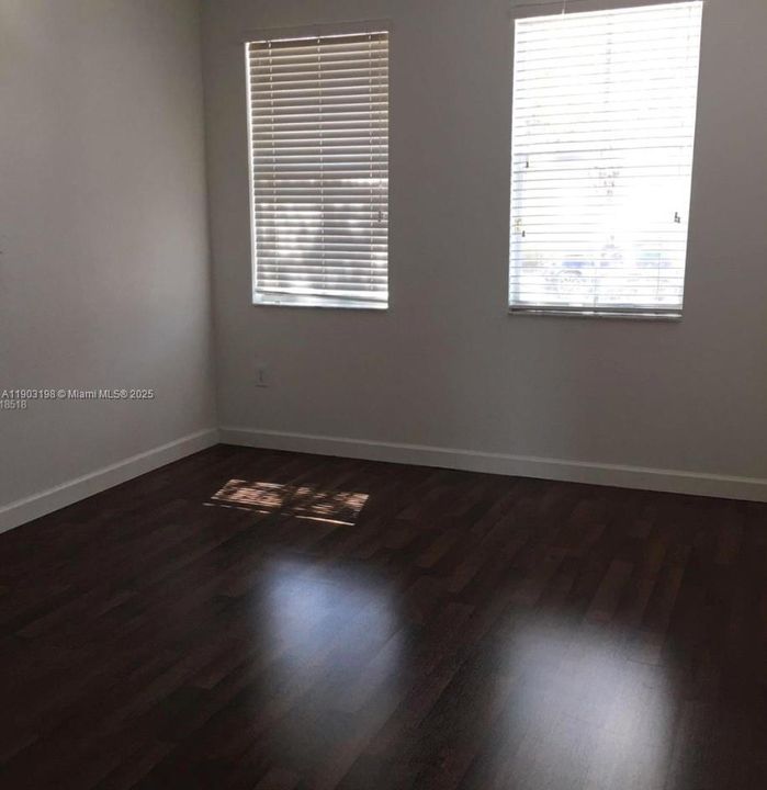 For Rent: $3,400 (3 beds, 2 baths, 1511 Square Feet)