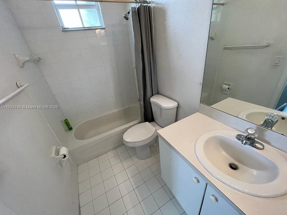 For Rent: $3,400 (3 beds, 2 baths, 1511 Square Feet)