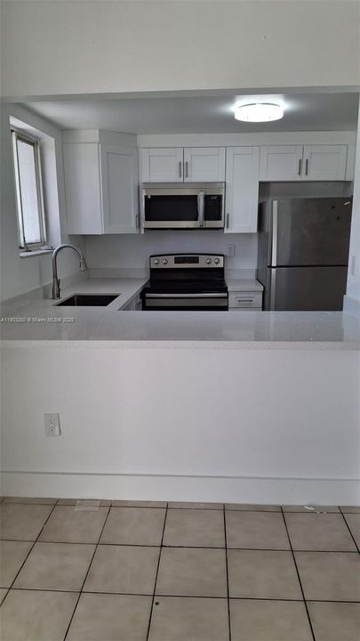 Active With Contract: $2,400 (3 beds, 2 baths, 1240 Square Feet)