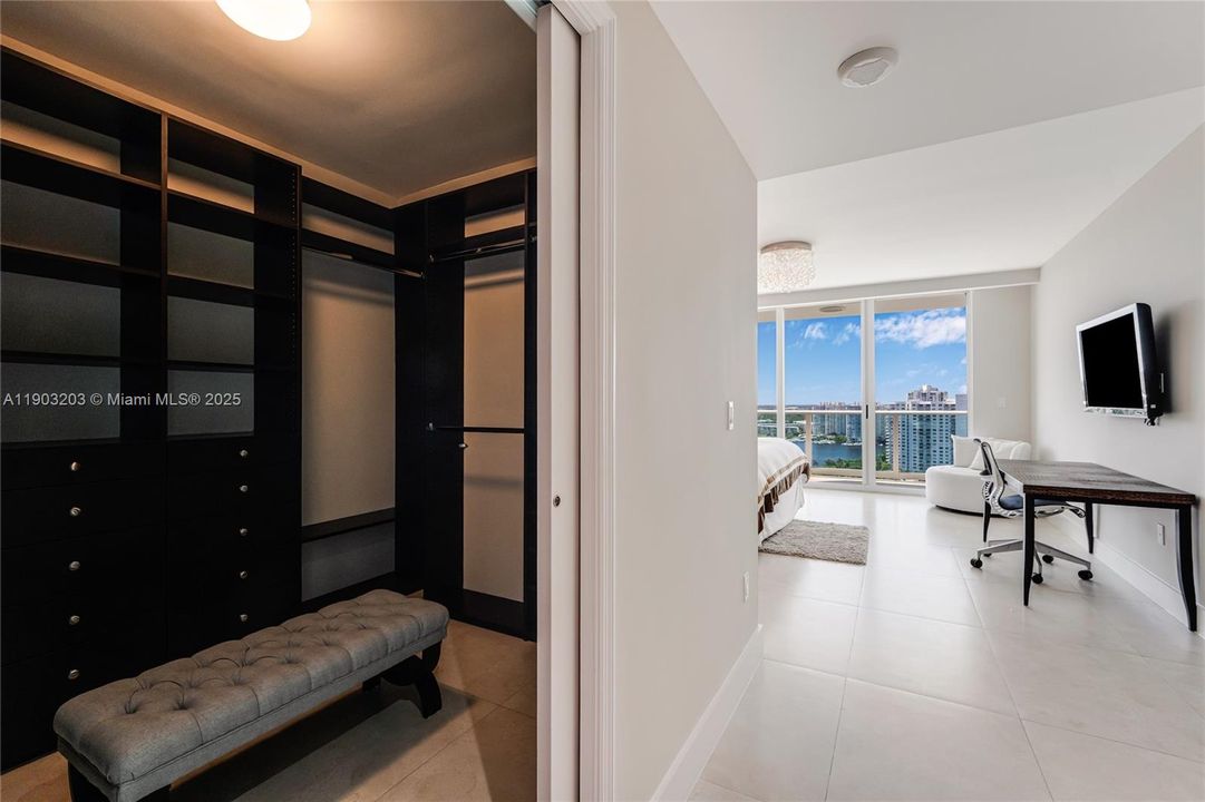 最近租的: $10,000 (3 贝兹, 3 浴室, 3082 平方英尺)