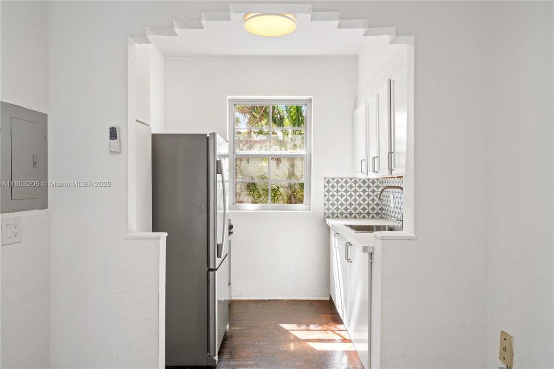 待售: $215,000 (0 贝兹, 1 浴室, 430 平方英尺)