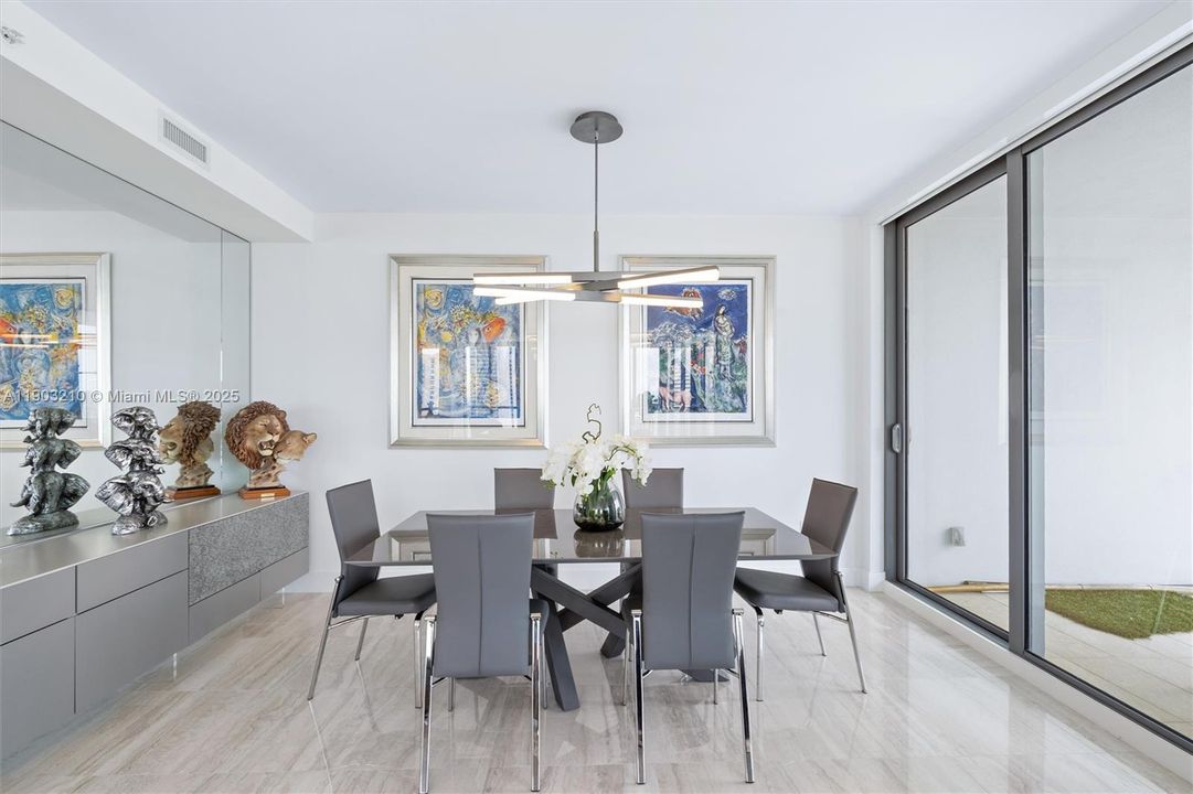 待售: $2,199,000 (3 贝兹, 2 浴室, 2191 平方英尺)